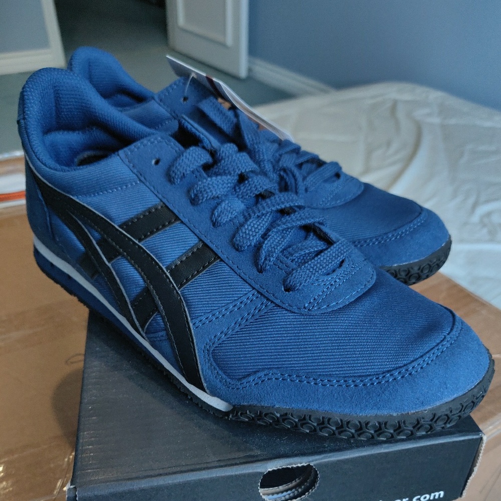 Asics Ultimate 88 Unisex